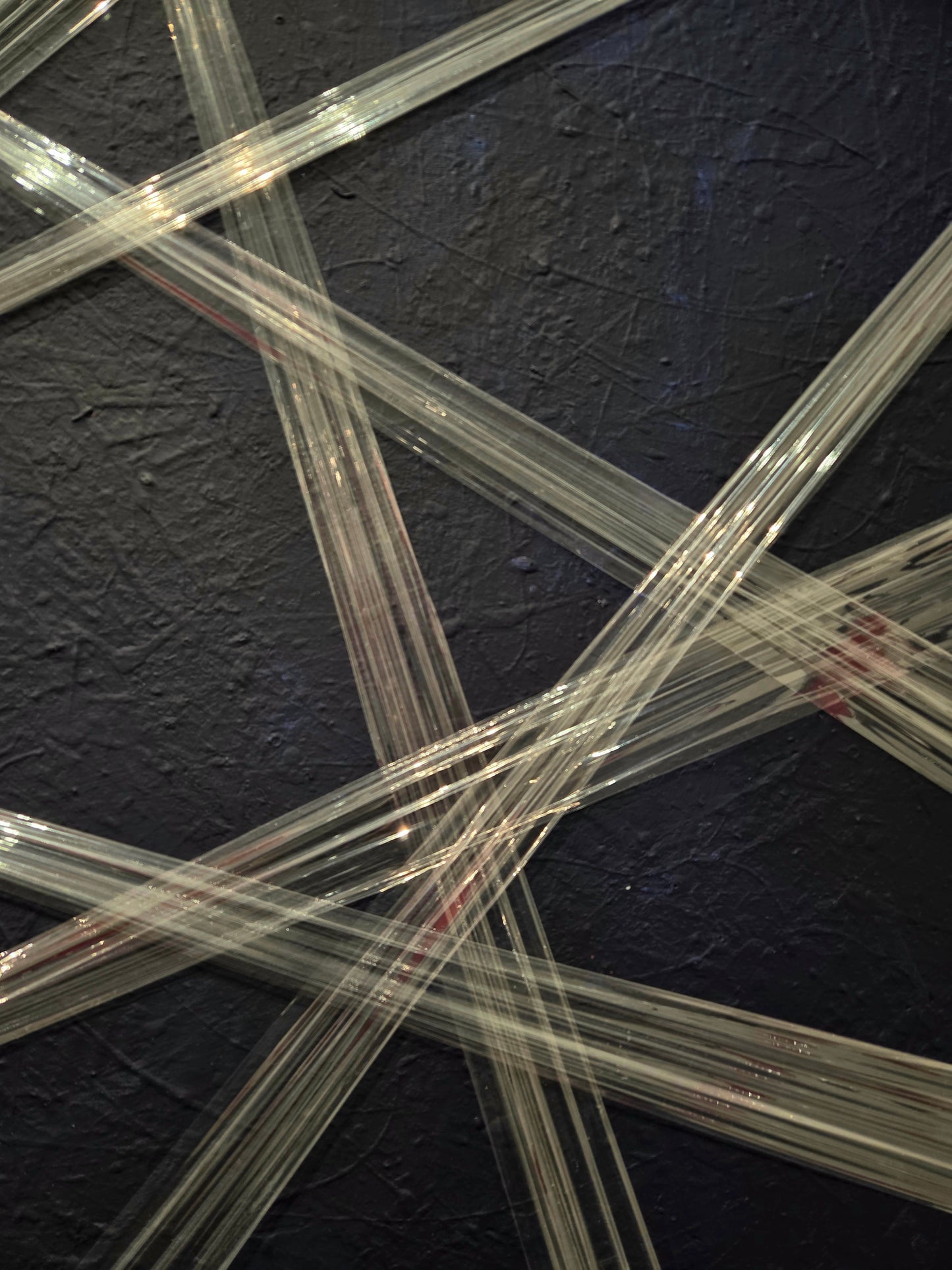 Raggi di luce su superficie lunare