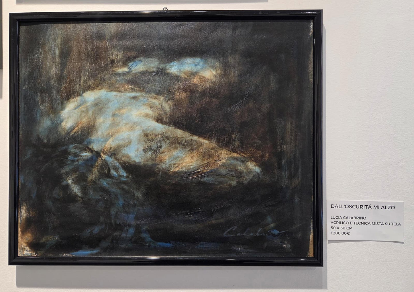 Dall'Oscurità Mi Alzo