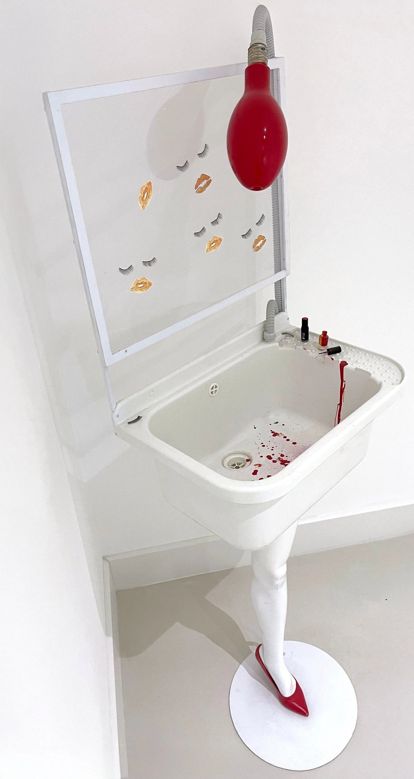 Fuori un'altra ancora:, ancora:, ancora...